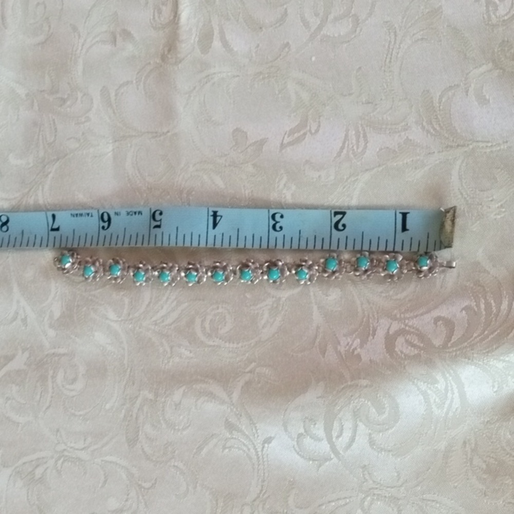 Vintage hand made turquoise bracelet